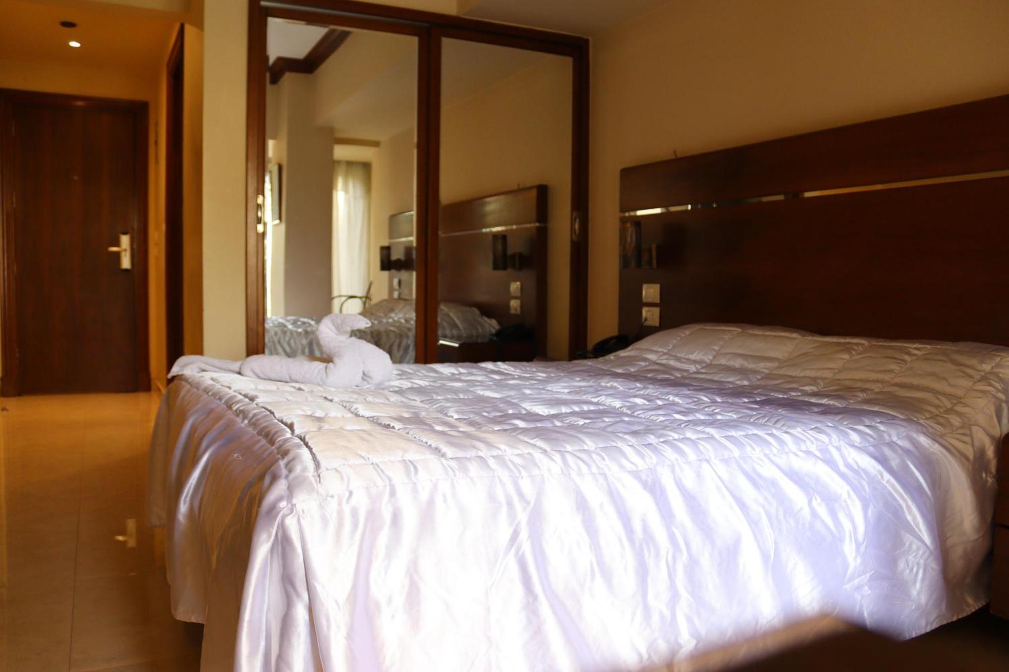 Pharaohs Hotel Giza Buitenkant foto