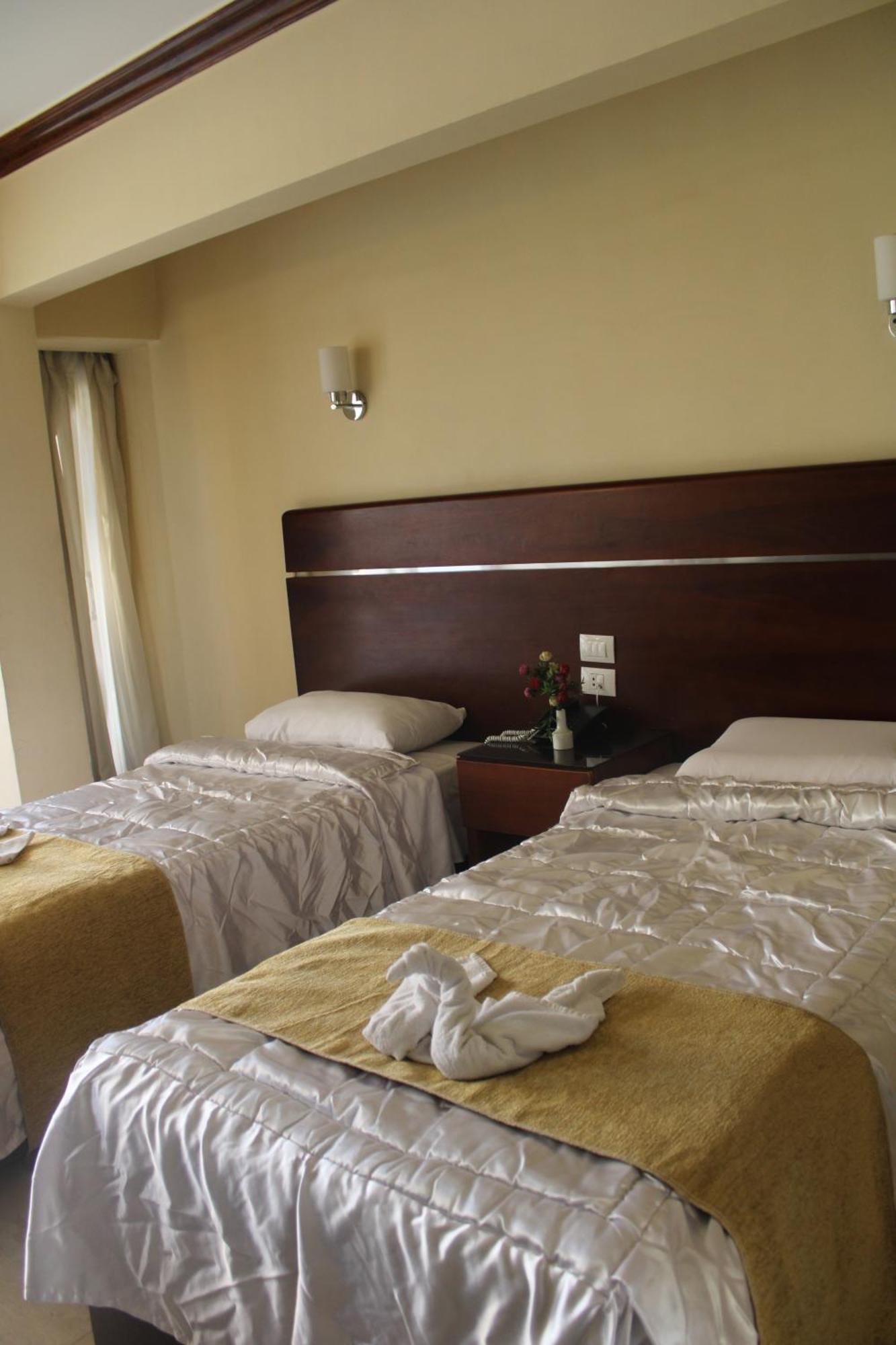 Pharaohs Hotel Giza Buitenkant foto