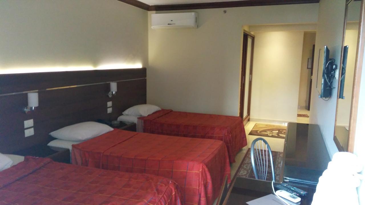 Pharaohs Hotel Giza Buitenkant foto